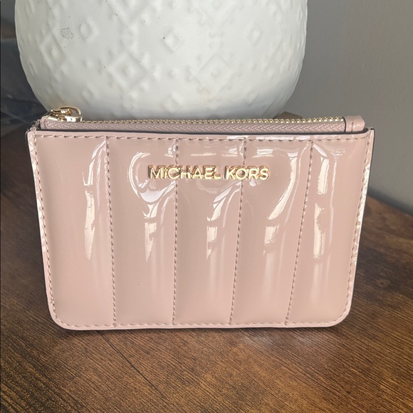 Michael Kors Powder Pink Patent Leather Card Holder - Picture 1 of 5